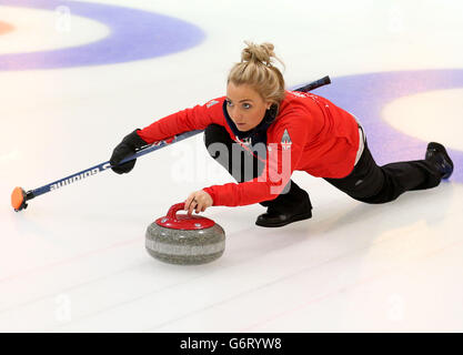 Winter Olympics - Team GB Curling Teams Prepare for Sochi - The Peak Stock Photo