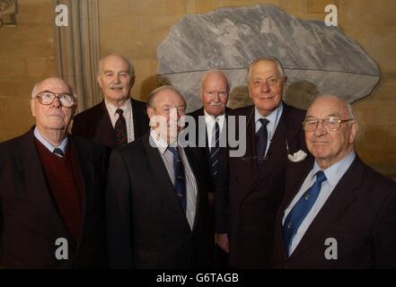 World War II RAF veterans (from left-right) Flight Lieutenant John Cruickshank VC, from Aberdeen, Vice Patron of the Maritime Trust and the only surviving RAF VC holder, Flight Lieutenant Peter Gordon, former Coastal Command member from Uckfeild, Squadron Leader Patrick Fry, former Coastal Command member from Brighton, Flight Lieutenant Charles Page former Coastal Command member from Horsham, Air Chief Marshal Sir John Barraclough, President of the Maritime Air Trust representing those who served in Coastal Command, from Bath and Squadron Leader Leon Armstrong, also a former Coastal Command Stock Photo