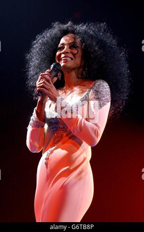 American diva Diana Ross performs live on stage at Wembley Arena. The concert marks the end of her UK tour, which began in Dublin. Stock Photo