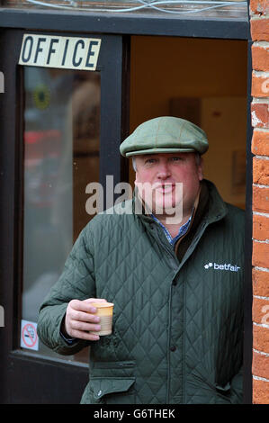 Horse Racing - Paul Nicholls Stable Visit - Manor Farm Stables Stock Photo