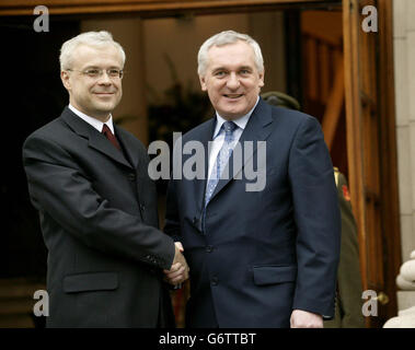 Irish Prime Minister, Bertie Ahern (R) stands alongside the Prime Minister of the Czech Republic, Mr Vladimir Spidla, he was meeting with the Taoiseach at the Government Buildings in Dublin.