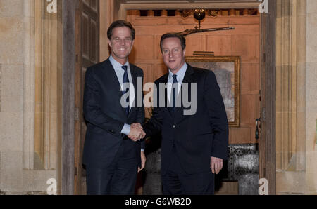 Cameron meets Rutte at Chequers Stock Photo