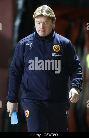 Motherwell Manager Stuart McCall during the Scottish Premiership match at Tannadice Park, Dundee. Stock Photo