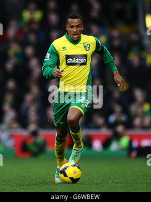 Soccer - Barclays Premier League - Norwich City v Tottenham Hotspur - Carrow Road. Martin Olsson, Norwich City Stock Photo