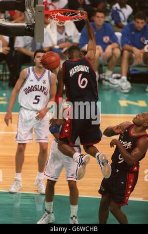 Anfernee Hardaway, All-Star Weekend 1996.  Basketball photography,  Basketball pictures, Nba legends