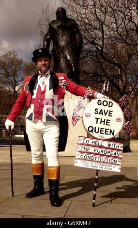 'John Bull', aka Ray Egan, from Birmingham, stands in Westminster Square, protesting against the Government's proposal for a referendum on Britain's participation in a European Constitution. The last referendum was in 1975 on Britain's continued membership of Europe following Harold Wilson's renegotiated terms proposed the year before. Stock Photo