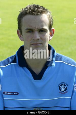 Alex Gidman of Gloucestershire County Cricket Club during a photocall at Bristol, ahead of the new 2004 season. Stock Photo