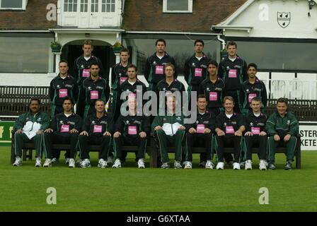 Worcestershire County Cricket Club during a photocall at Worcester, ahead of the new 2004 season. Stock Photo