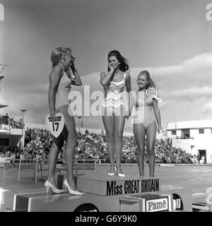 Entertainment - Miss Great Britain 1969 - Wendy Ann George - Super ...