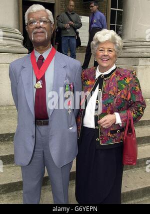 Former Speaker of the House of Commons, Baroness Boothroyd with West Indies war veteran and former mayor of Southwark, Sam King outside London' Imperial War Museum, launching a fundraising project to commemorate the efforts of African and Caribbean men and women during the two world wars. Stock Photo