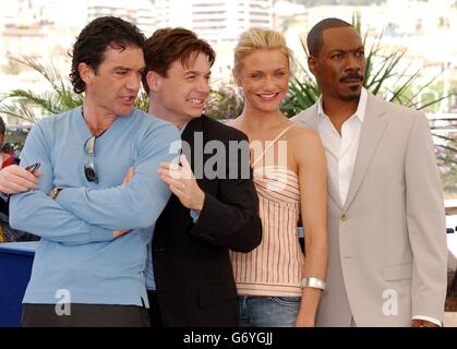 Antonio Banderas, Mike Myers, Cameron Diaz and Eddie Murphy pose for photographers during the photocall for 'Shrek 2' at the Palais du Festival during the 57th Cannes film Festival in France. Stock Photo