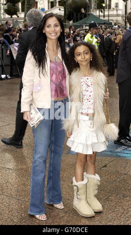 Singer Natalie Imbruglia arrives for the UK premiere of Harry Potter And The Prisoner of Azkaban at the Odeon Leicester Square in Central London, the third film from author JK Rowling's series of books on the boy wizard. Stock Photo