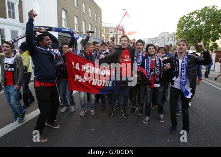 Soccer - UEFA Champions League - Quarter Final - Second Leg - Chelsea v Paris Saint-Germain - Stamford Bridge Stock Photo