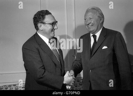 Dr Henry Kissinger, US Secretary of State, meets Mr Edward Heath, Opposition leader, at Claridges. Earlier he had talks with the Prime Minister and senior members of the Government. Stock Photo