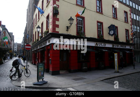 The Auld Dubliner pub in Temple Bar, Dublin. Stock Photo