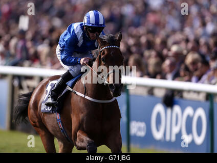 Taghrooda ridden by Paul Hanagan wins the Tweenhills Pretty Polly Stakes during day two of the 2014 QIPCO Guineas Festival at Newmarket Racecourse, Newmarket. Stock Photo