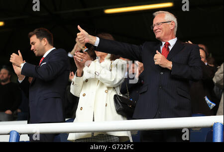 Soccer - Sky Bet League One - Play Off - Semi Final - First Leg - Peterborough United v Leyton Orient - London Road Stock Photo