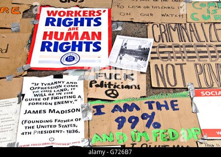 Occupy Wall Street demonstration, Liberty Plaza, Zuccotti Park, Wall