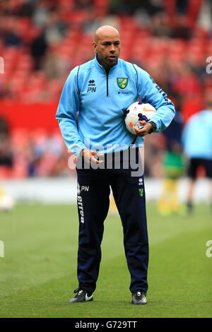 Soccer - Barclays Premier League - Manchester United v Norwich City - Old Trafford. Norwich City First Team Coach Paul Nevin Stock Photo