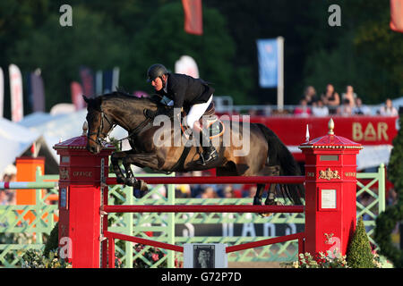 Great Britain's Tim Stockdale riding Fresh Direct Kalico Bay competes in a show jumping class during the Royal Windsor Horse Show at Windsor Castle, London. Stock Photo