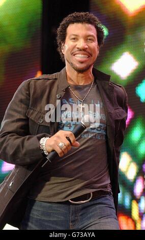 . . Singer Lionel Richie performs onstage during the Capital Radio Party In The Park concert, held at Hyde Park, central London, in aid of The Prince's Trust. Stock Photo