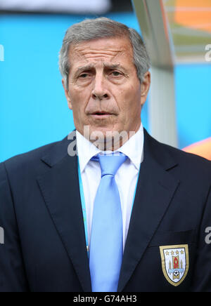 Soccer - FIFA World Cup 2014 - Group D - Uruguay v England - Estadio Do Sao Paulo. Uruguay manager Oscar Tabarez Stock Photo