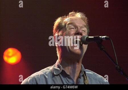 Singer Loudon Wainwright III performing on stage at the 40th Cambridge Folk Festival. Stock Photo