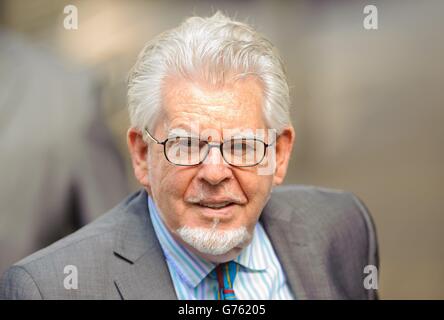 Veteran entertainer Rolf Harris arriving at Southwark Crown Court, London, where he faces 12 counts of indecent assault between 1968 and 1986. Stock Photo