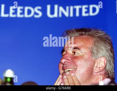 New Leeds United manager Terry Venables at a news conference at Elland Road, Leeds. Stock Photo