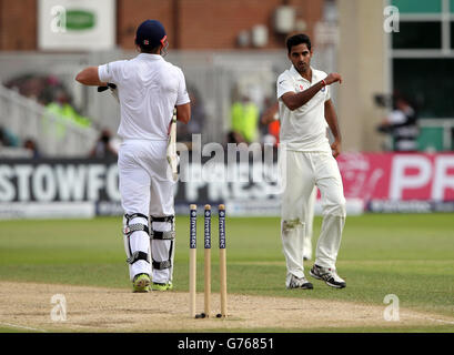 Cricket - Investec Test Series - First Test - England v India - Day Three - Trent Bridge Stock Photo