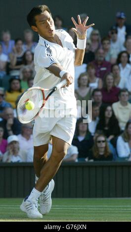 Wimbledon Srichaphan v Agassi Stock Photo