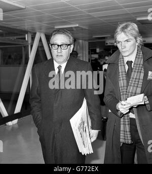 Dr Henry Kissinger, the former American Secretary of State at Heathrow Airport, London prior to flying to New York on concorde today. The globetrotting statesman has been in London for private meetings with Prime Minister Margaret Thatcher and Foreign Secretary Lord Carrington. Stock Photo