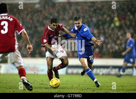 Nottingham Forest striker Jack Lester (left) battles with Darren Ambrose of Ipswich Town, during their Nationwide League Division One match at Forest's City Ground. (Final score 2-1) NO UNOFFICIAL CLUB WEBSITE USE. Stock Photo