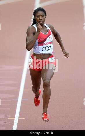 England's Shana Cox in the Women's 400m Heat at Hampden Park, during the 2014 Commonwealth Games in Glasgow. Stock Photo