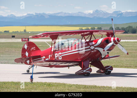 Pitts Special S-2B, Redline Aerobatics, Wings over Springbank, Springbank Airshow, Alberta, Canada Stock Photo