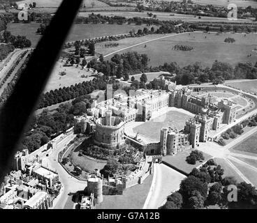 Royalty - Windsor Castle - Berkshire. Aerial view of Windsor Castle. Stock Photo