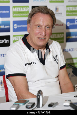 Soccer - Crystal Palace Press Conference - Neil Warnock Unveiling - Beckenham Training Ground Stock Photo