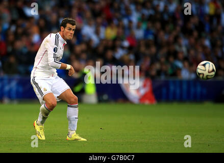 Soccer - 2014 UEFA Super Cup - Sevilla v Real Madrid - Cardiff City Stadium. Real Madrid's Gareth Bale during the UEFA Super Cup Final at the Cardiff City Stadium, Cardiff. Stock Photo