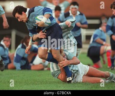 Alexander Bouyssie, French Barbarians tries to escape a Cambridge University tackle Stock Photo