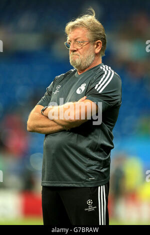 Soccer - UEFA Champions League - Group D - Real Madrid v FC Basel - Santiago Bernabeu. Giovanni Mauri, Real Madrid head fitness coach Stock Photo