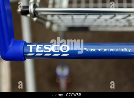 Tesco profit report Stock Photo