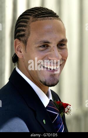 Rio Ferdinand - Manchester United, during the FA Cup Final at the Millennium Stadium, Cardiff. Stock Photo