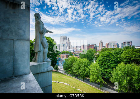 The Roger Williams Monument and view of the Providence Skyline from Prospect Terrace Park, in Providence, Rhode Island. Stock Photo