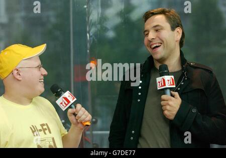 Walliams and Lucas on MTV TRL UK Stock Photo