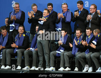 European player Ian Poulter takes the applause during the closing ceremony for the 40th Ryder Cup at Gleneagles Golf Course, Perthshire. Stock Photo