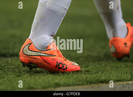 Bañera a nombre de torre The nike boots of englands wayne rooney hi-res stock photography and images  - Alamy