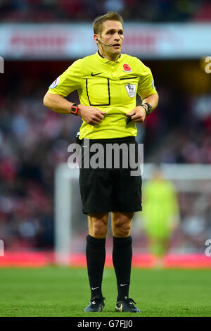 Soccer - Barclays Premier League - Arsenal v Burnley - Emirates Stadium. Referee Craig Pawson during the Barclays Premier League match at the Emirates Stadium, London. Stock Photo