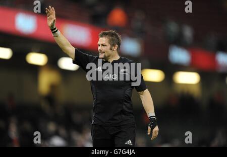 New Zealand's captain Richie McCaw waves to the fans after the Dove Men Series match at the Millennium Stadium, Cardiff. Stock Photo