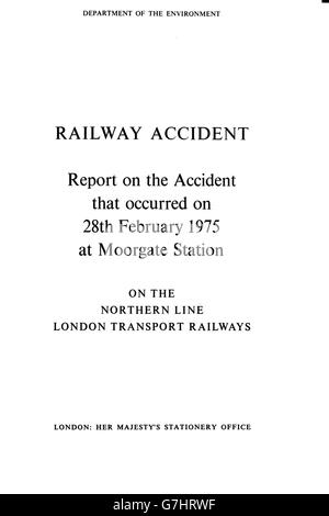 The front cover of the official report into the Moorgate tube disaster, which was released by the Department of the Environment after advanced publication in the Daily Mail. Stock Photo