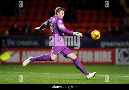 Soccer - Sky Bet Championship - Charlton Athletic v Brighton and Hove Albion - The Valley. Brighton and Hove Albion's David Stockdale Stock Photo